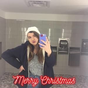 Meet your Posher, Perla